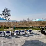Koprowo - Mit Direktem Seezugang, Sauna & Whirlpool