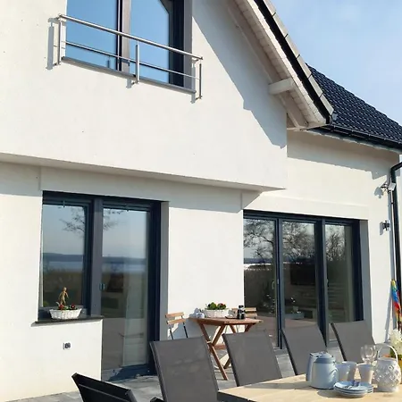 别墅 Koprowo - Mit Direktem Seezugang, Sauna & Whirlpool Zastan