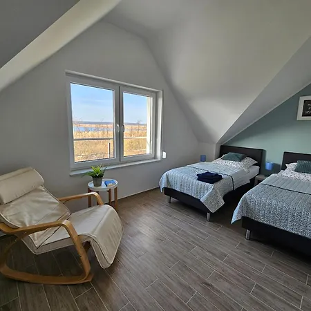 Koprowo - Mit Direktem Seezugang, Sauna & Whirlpool Villa