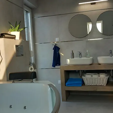 Koprowo - Mit Direktem Seezugang, Sauna & Whirlpool