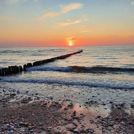 Koprowo - Mit Direktem Seezugang, Sauna & Whirlpool