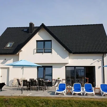 ヴィラ Koprowo - Mit Direktem Seezugang, Sauna & Whirlpool *