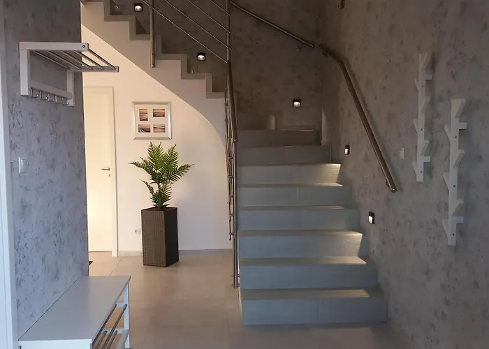 Koprowo - Mit Direktem Seezugang, Sauna&whirlpool Zastan