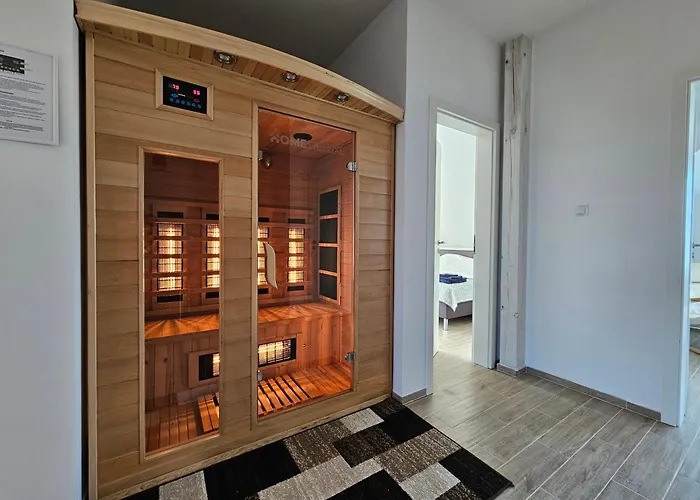 Koprowo - Mit Direktem Seezugang, Sauna&whirlpool Villa