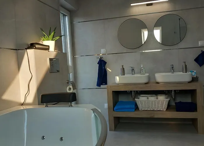 Koprowo - Mit Direktem Seezugang, Sauna&whirlpool