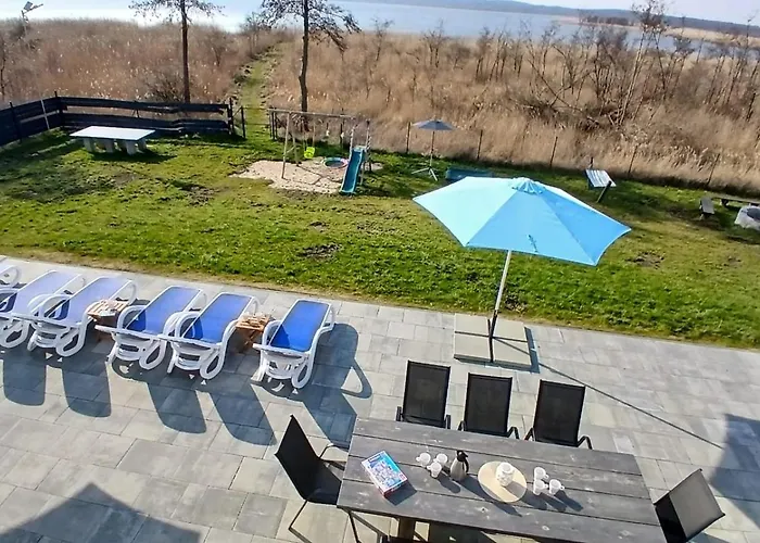 Koprowo - Mit Direktem Seezugang, Sauna&whirlpool Villa *