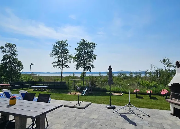 Villa Koprowo - Mit Direktem Seezugang, Sauna&whirlpool *